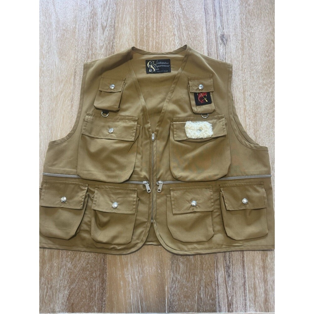 VTG 80s Columbia Sportswear Fishing Vest MenXL Tan Multi Pocket Fleece Fly Patch
